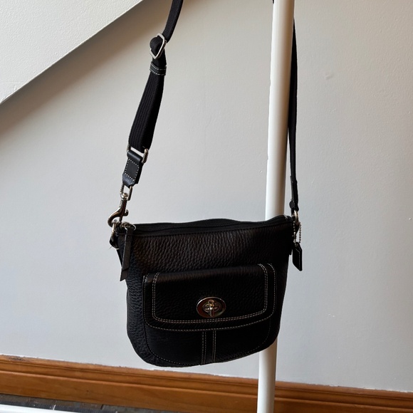 Vintage Coach Crossbody Bag Pebble Black Leather Turn Lock Flap Pocket - Picture 2 of 5